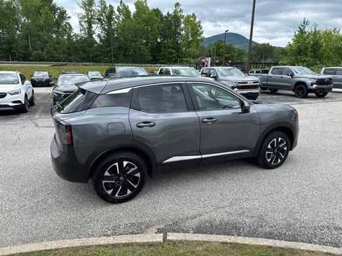 Certified 2025 Nissan Kicks SV AWD/4WD image 23