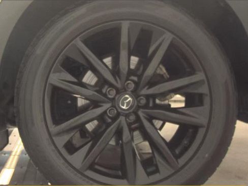 Used 2023 MAZDA CX-9 Touring Plus AWD/4WD image 12