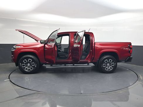 Used 2026 Chevrolet Colorado Z71 w/ Technology Package AWD/4WD image 36