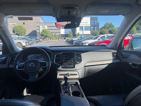 Used 2021 Volvo XC90 T6 Inscription w/ Climate Package AWD/4WD image 5