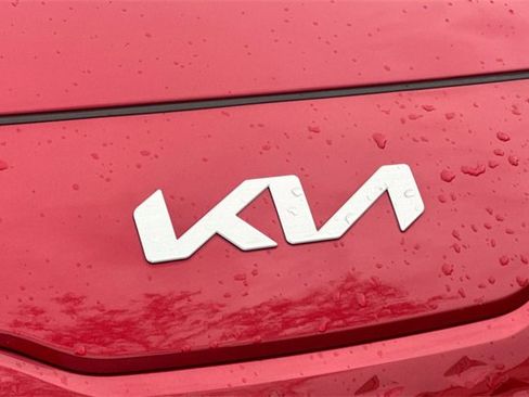 Used 2022 Kia Niro EX Premium image 45