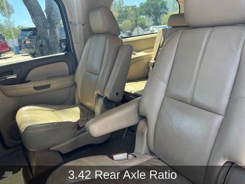 Used 2014 Chevrolet Suburban LT w/ Texas Edition RWD image 22