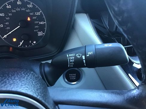 Used 2024 Toyota Corolla SE image 29