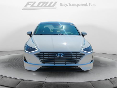 Used 2023 Hyundai Sonata Limited w/ Cargo Package FWD image 3