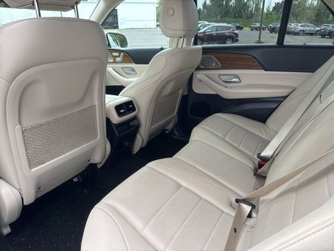 Used 2023 Mercedes-Benz GLE 350 4MATIC image 18