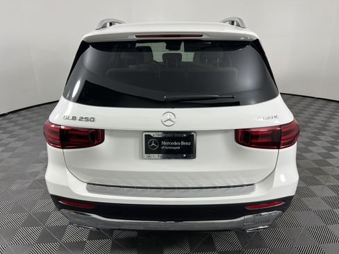 New 2026 Mercedes-Benz GLB 250 4MATIC image 11
