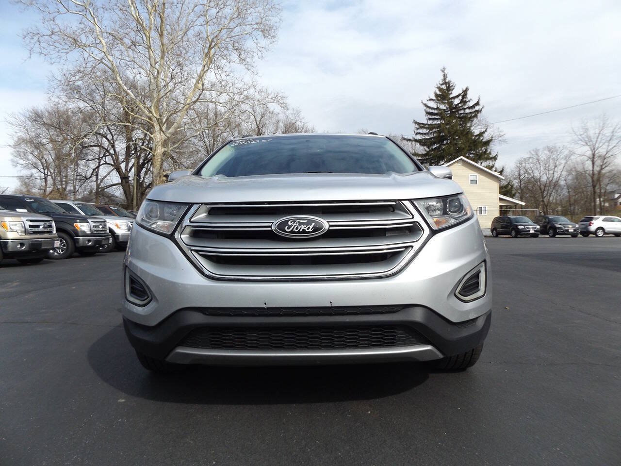 Used 2017 Ford Edge SEL w/ Equipment Group 201A AWD/4WD image 3