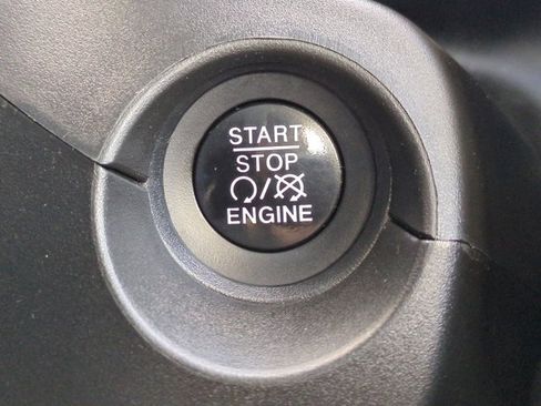 Used 2018 Jeep Compass Sport w/ Tech Group image 25