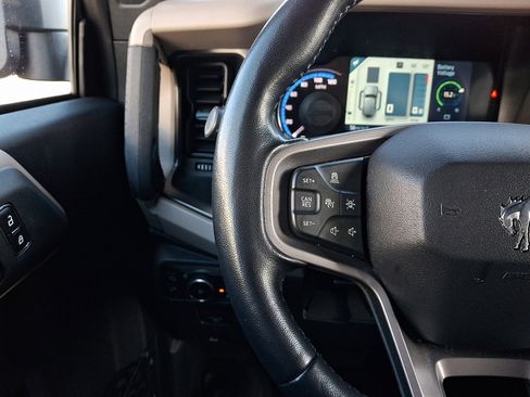 Used 2023 Ford Bronco Wildtrak image 21