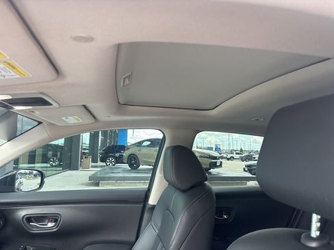 Used 2026 Honda HR-V EX-L image 6