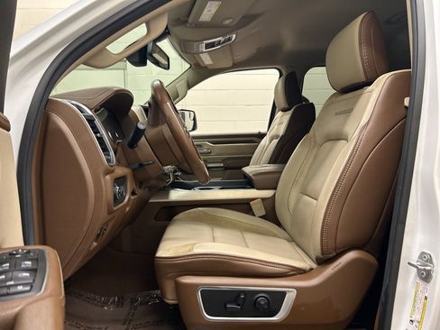 Used 2019 RAM 1500 Laramie image 7