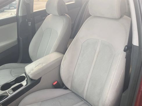 Used 2016 Hyundai Sonata SE image 12