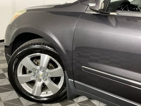 Used 2015 Chevrolet Traverse LTZ AWD/4WD image 38