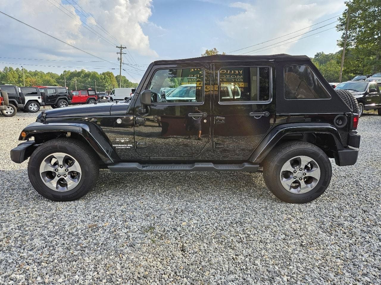 Used 2016 Jeep Wrangler Unlimited Sahara AWD/4WD image 5