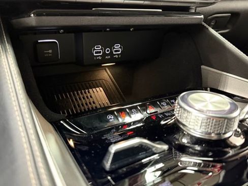 New 2026 Jeep Grand Wagoneer 4WD image 16