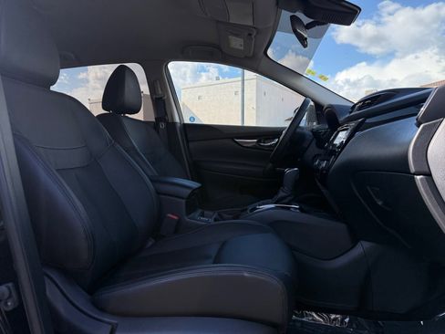 Used 2022 Nissan Rogue Sport SL image 19