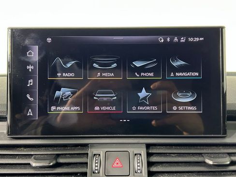 Used 2021 Audi Q5 2.0T Premium w/ Convenience Package AWD/4WD image 19