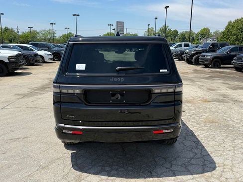 New 2026 Jeep Grand Wagoneer Summit AWD/4WD image 7