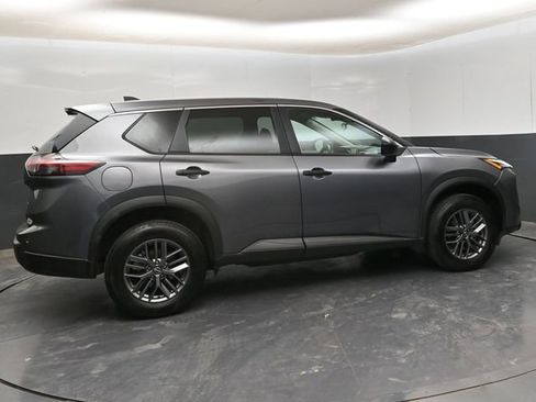 Used 2024 Nissan Rogue S AWD/4WD image 8