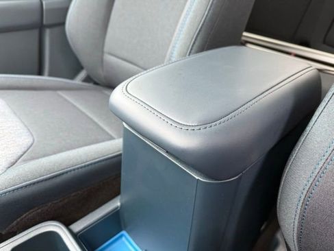 New 2025 Ford Maverick XLT image 19