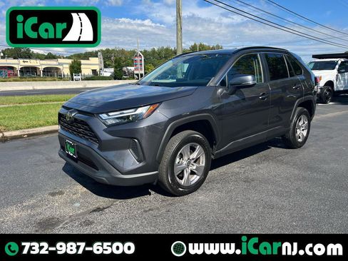 Used 2022 Toyota RAV4 XLE w/ Carpet Mat Package (TMS) image 1