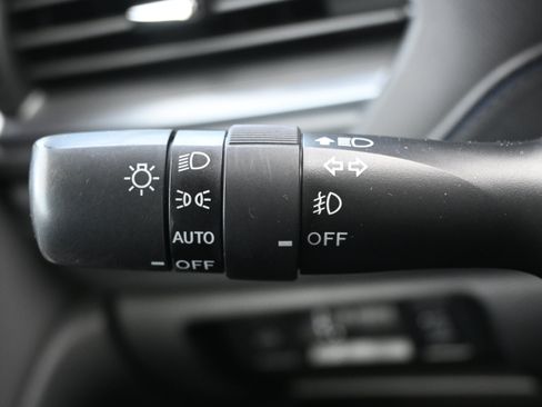 Used 2025 Subaru Forester Limited AWD/4WD image 29