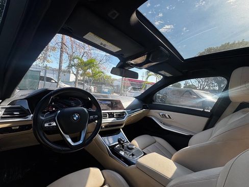 Used 2019 BMW 330i Sedan w/ Driving Assistance Package image 10