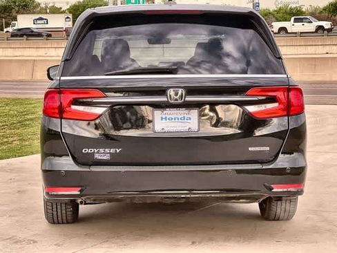 Used 2023 Honda Odyssey Touring image 6