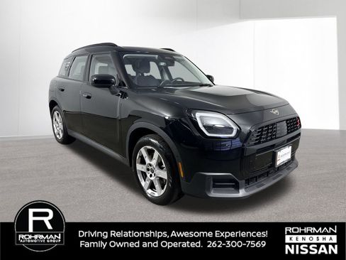 Used 2025 MINI Cooper Countryman S image 3