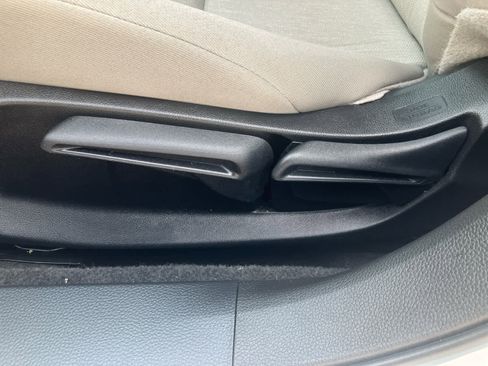 Used 2023 Honda Accord LX image 11