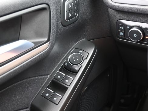 Used 2022 Ford Escape SEL w/ Technology Package FWD image 25