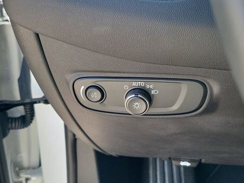 Certified 2023 Chevrolet Equinox LT image 17