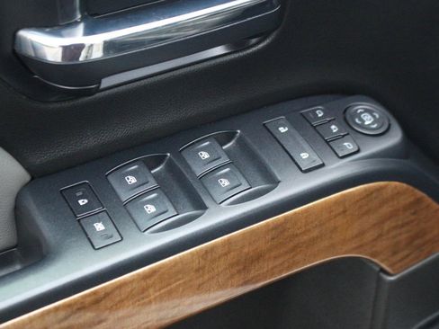 Used 2014 Chevrolet Silverado 1500 LTZ image 17