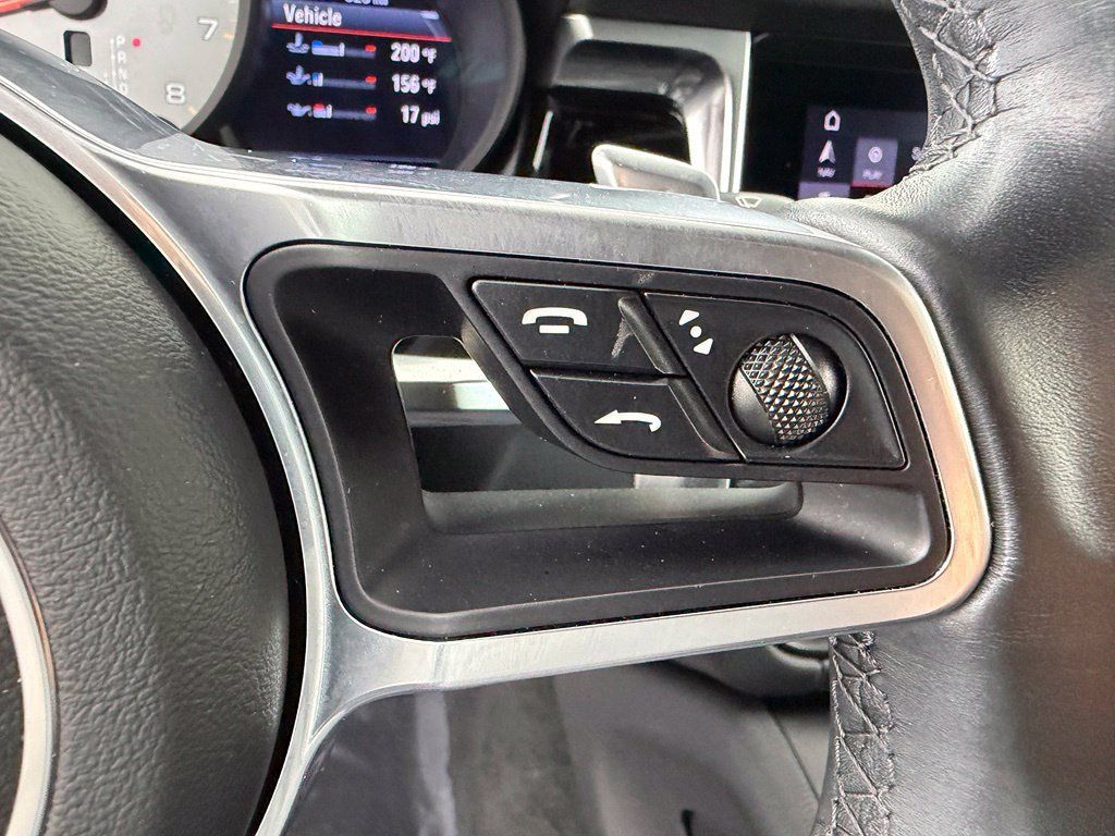 Certified 2021 Porsche Macan S AWD/4WD image 25