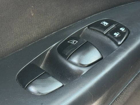 Used 2017 Nissan Sentra S FWD image 23