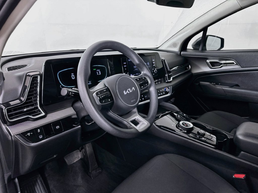 Used 2023 Kia Sportage LX AWD/4WD image 9