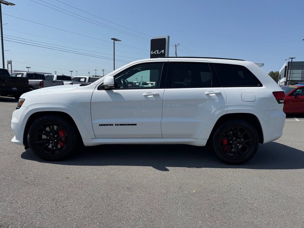 Used 2021 Jeep Grand Cherokee SRT w/ Trailer Tow Group IV AWD/4WD image 4