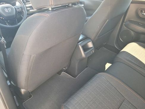 Used 2025 Honda HR-V Sport image 12