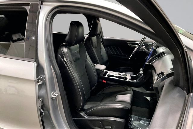Used 2023 Ford Edge ST AWD/4WD image 7