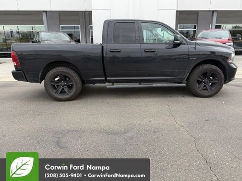 Used 2017 RAM 1500 Sport w/ Black Ram 1500 Sport Group AWD/4WD image 4