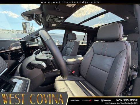 Used 2025 Chevrolet Tahoe RST w/ Comfort Package RWD image 14