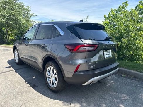 Used 2023 Ford Escape Active w/ Tech Pack #2 AWD/4WD image 6