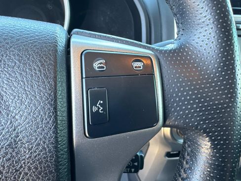 Used 2013 Toyota 4Runner Limited AWD/4WD image 29