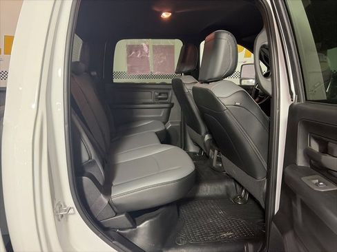 Used 2025 RAM 2500 Tradesman w/ Chrome Appearance Group image 21