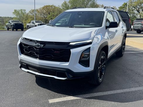 New 2026 Chevrolet Equinox RS FWD image 2
