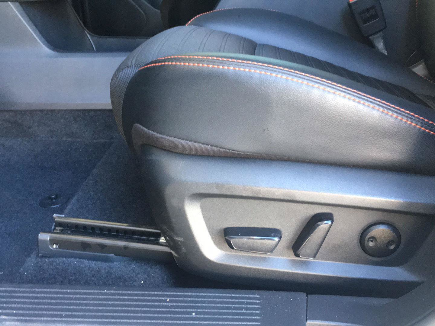 Used 2025 Nissan Rogue SV AWD/4WD image 25