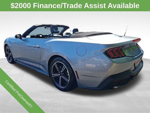 Used 2024 Ford Mustang Convertible RWD image 5