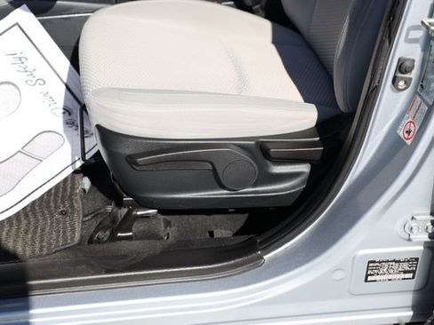 Used 2017 Subaru Forester 2.5i w/ Alloy Wheel Package image 13