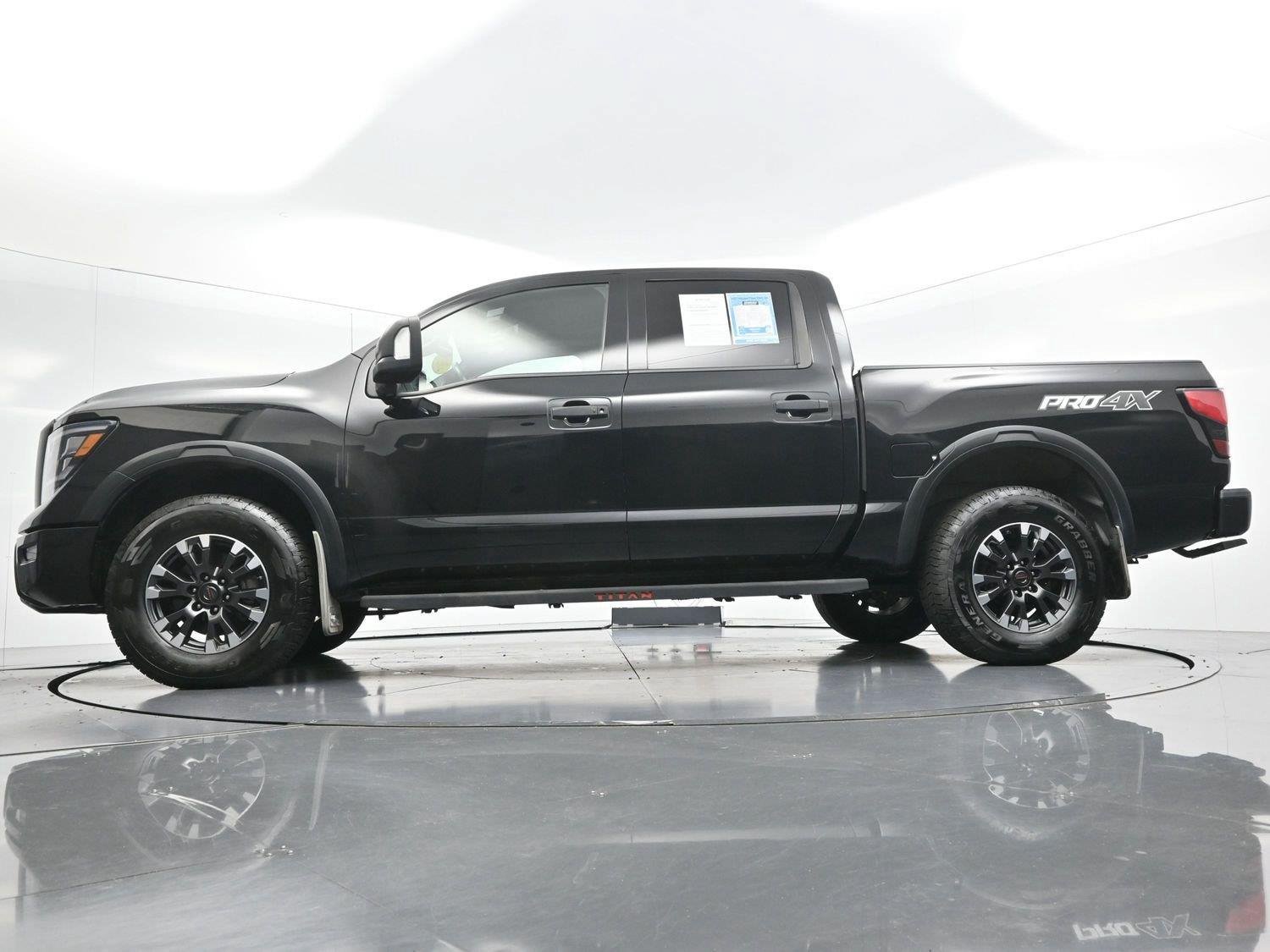 Used 2021 Nissan Titan PRO-4X w/ Pro-4x Convenience Package AWD/4WD image 51