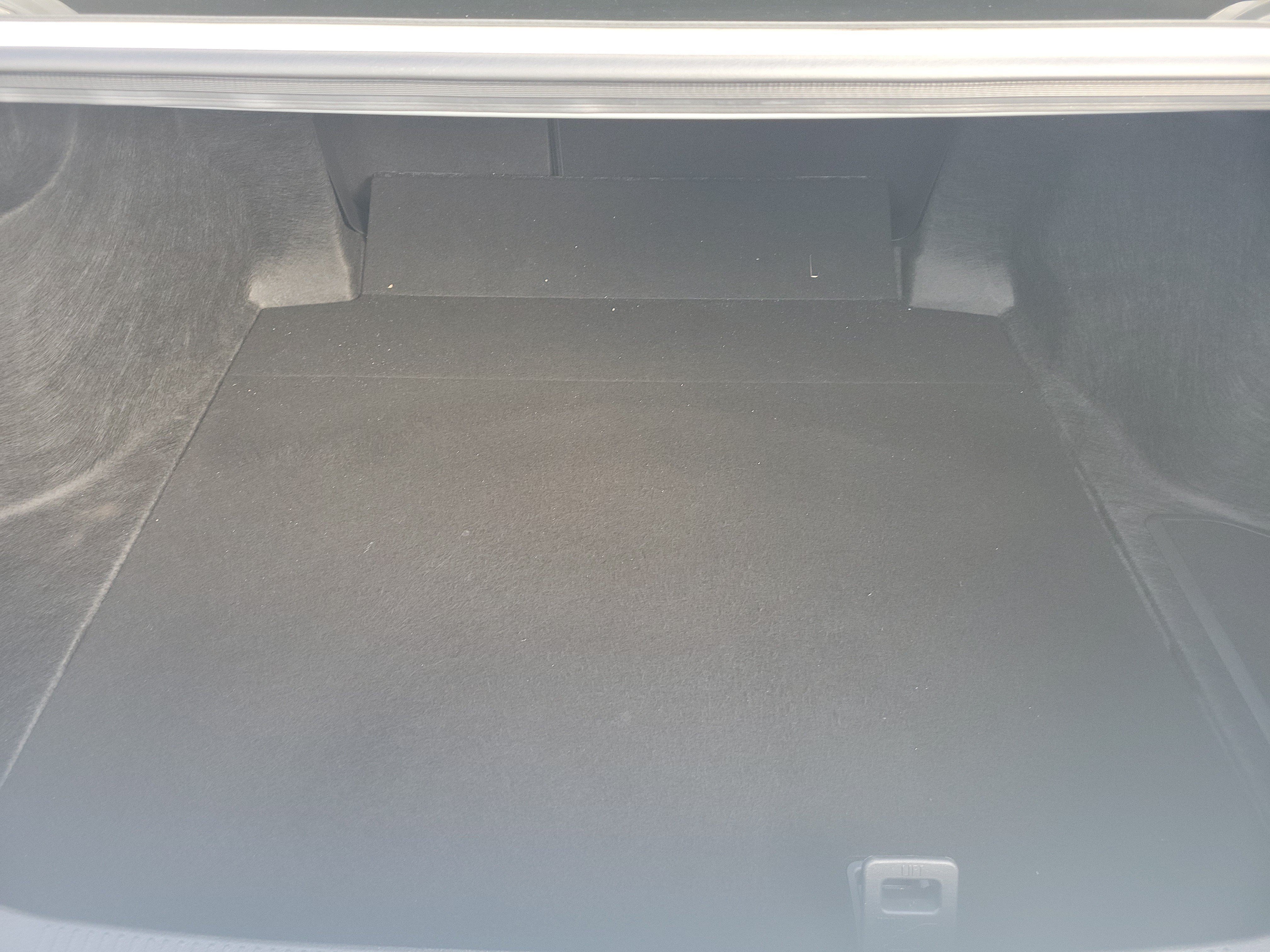 Used 2026 Toyota Camry SE w/ Multimedia Upgrade Package FWD image 11